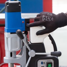 How to set the RPM for magnetic drilling machine?